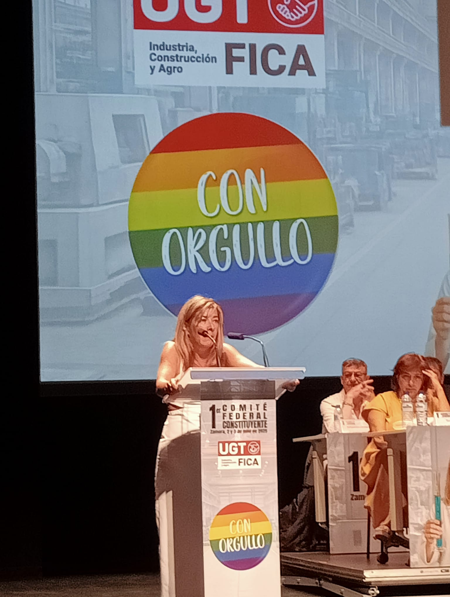 020725 Comite federal Sandra2