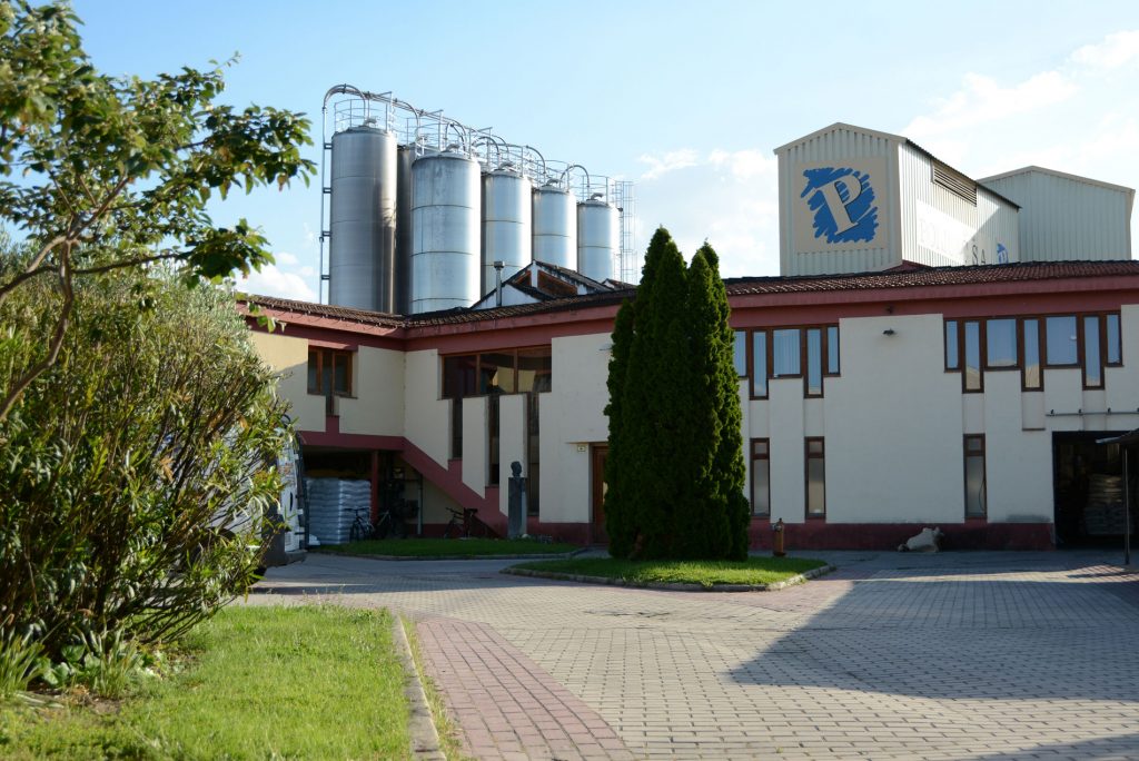 101121 Manufacturas Polisac EESS SG