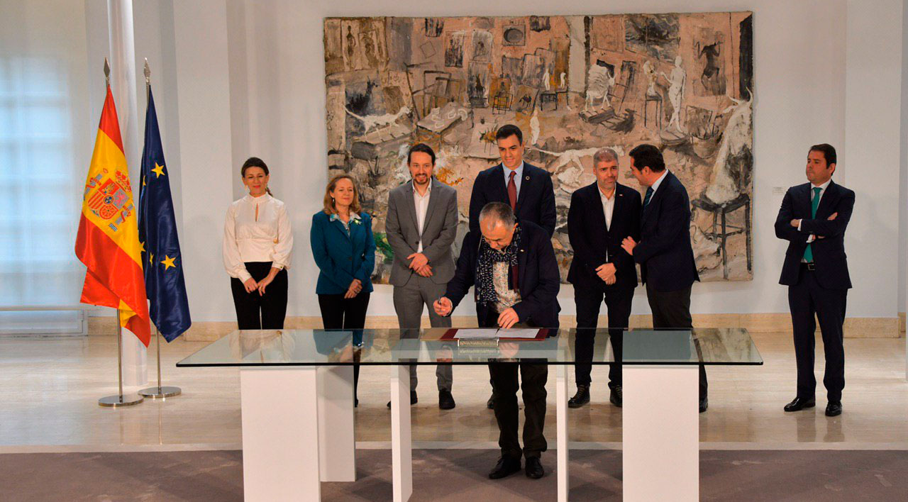 UGT firma la subida del SMI a 950 euros en 2020